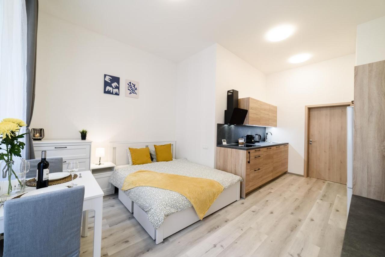 פראג New Apartments Near Dancing House מראה חיצוני תמונה