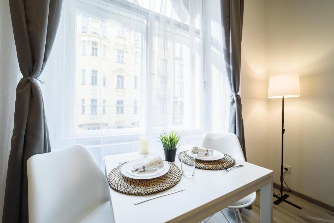 פראג New Apartments Near Dancing House מראה חיצוני תמונה