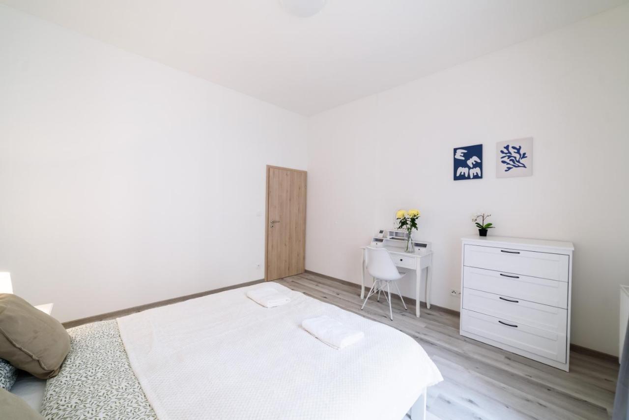 פראג New Apartments Near Dancing House מראה חיצוני תמונה