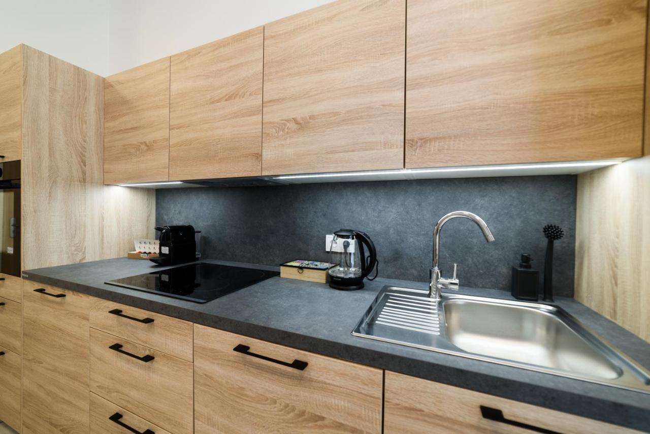 פראג New Apartments Near Dancing House מראה חיצוני תמונה