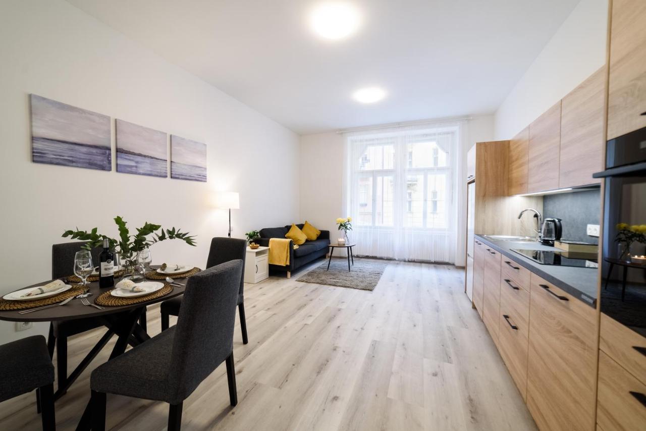 פראג New Apartments Near Dancing House מראה חיצוני תמונה