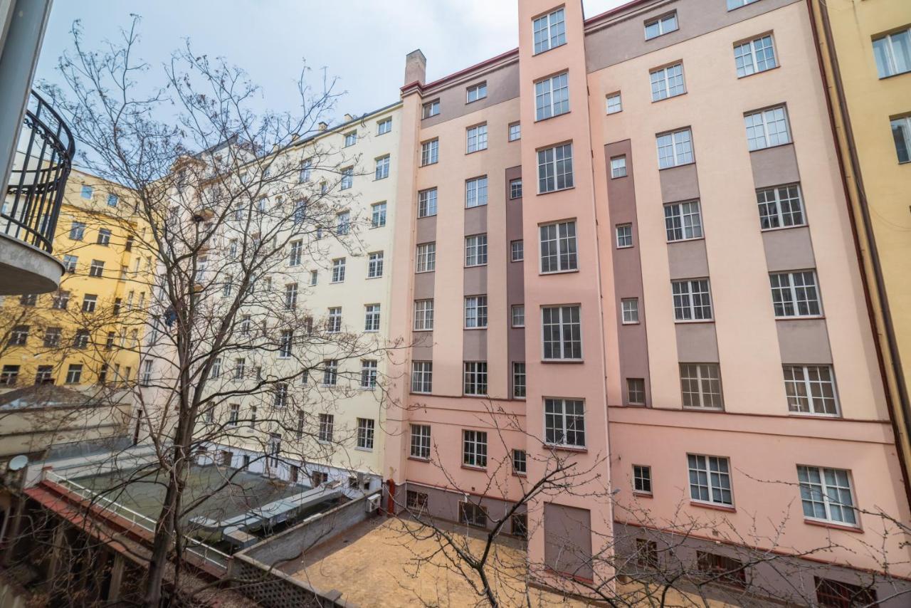 פראג New Apartments Near Dancing House מראה חיצוני תמונה